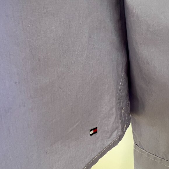 💙 Tommy Hilfiger Light Blue Cotton Button-Down Shirt - Classic & Versatile - Picture 3 of 11